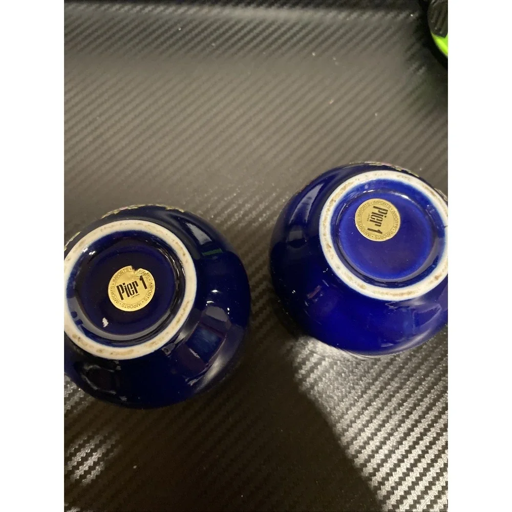 Set Of 2 Japanese Blue Porcelain Peacock Tea Cups